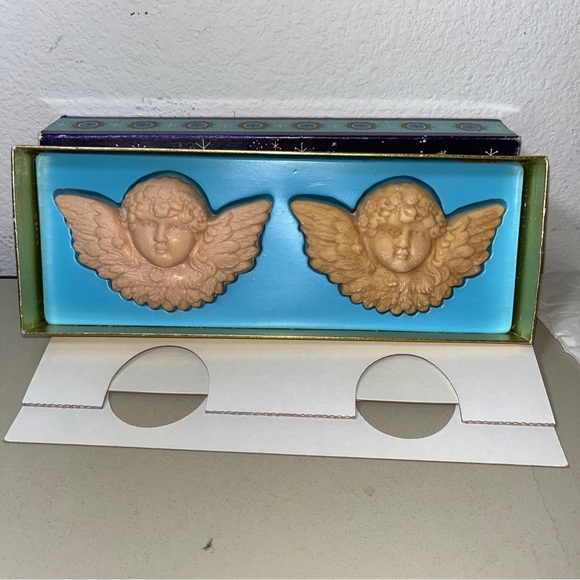 Vintage Avon Cherub Hostess Soap Set of 2 Angels Angelic Babies In Original Box - Picture 5 of 7